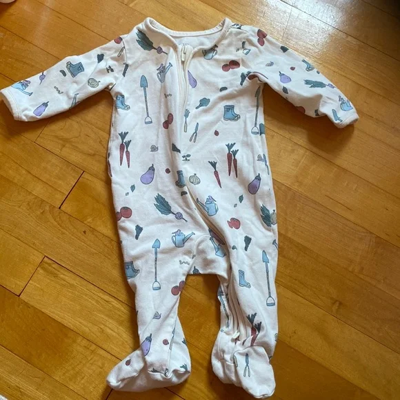 Little planet, organic by carters garden, print onesie, three months - Picture 1 of 3